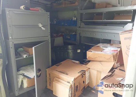 2012 Chevrolet Express 2500 Work Van z USA, uszkodzony, nr VIN 1GCWGFCA7C1180069